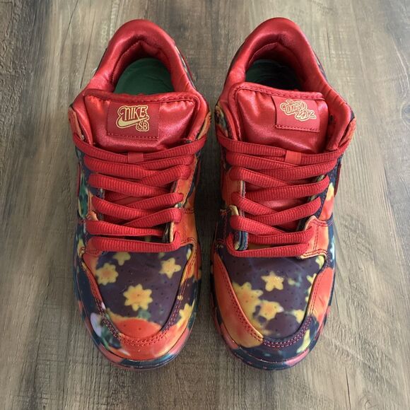 Nike SB Dunk Low X The Wizard Of Oz Ruby Men Size 6.5 / Women 8 Ruby Red Shoes